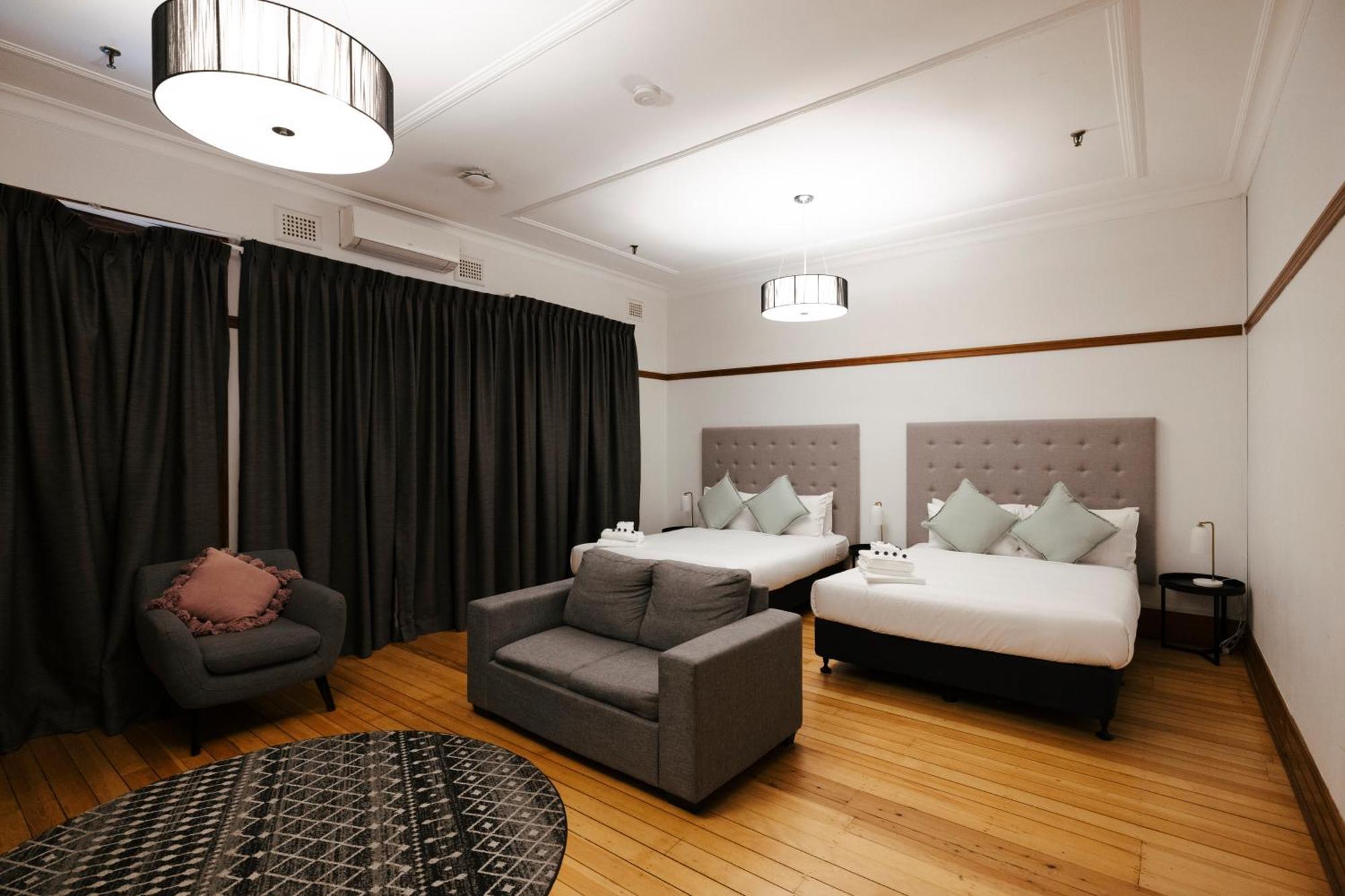 Guildford Hotel Exterior photo